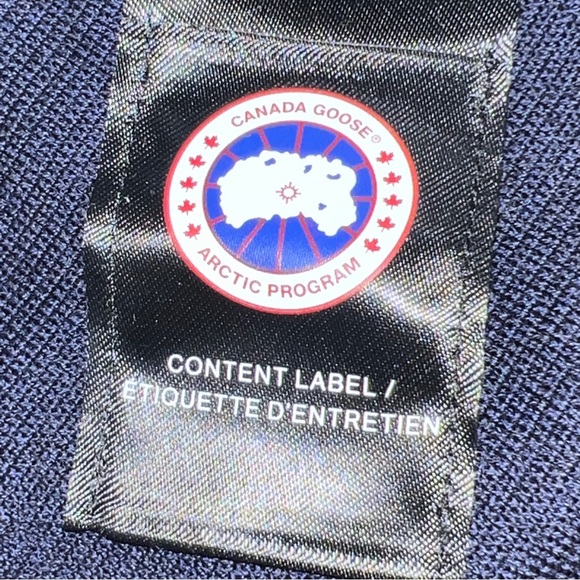 CANADA GOOSE HyBridge Knit Packable Jacket IN Navy NWT size XS - Picture 11 of 13